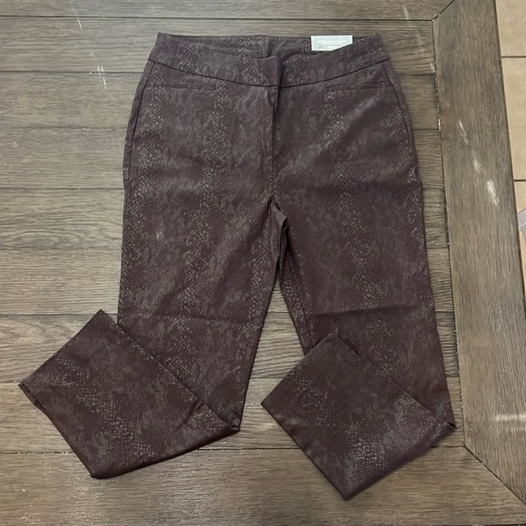 Chico’s So Slimming Brigitte Slim Ankle Pants reptile print - Picture 6 of 15